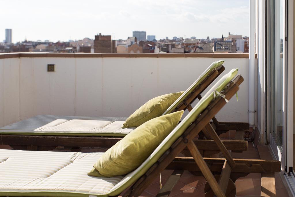 Gaudi Views Apartment บาร์เซโลนา ภายนอก รูปภาพ