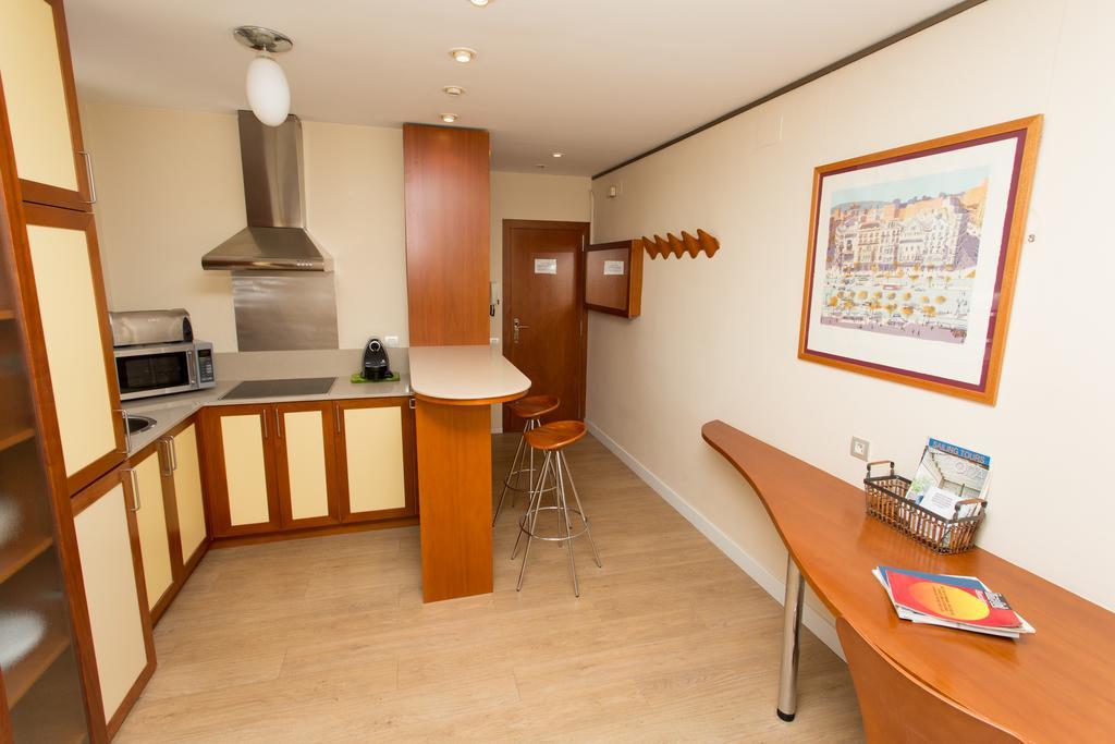Gaudi Views Apartment บาร์เซโลนา ภายนอก รูปภาพ